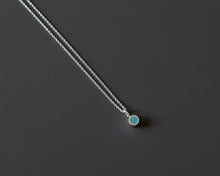 Load image into Gallery viewer, Turquoise Resin Silver Necklace