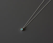 Load image into Gallery viewer, Turquoise Resin Silver Necklace