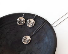 Load image into Gallery viewer, Botanical Pearl Earrings