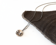 Load image into Gallery viewer, Silver Botanical Necklace with Freshwater Pearl