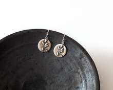 Load image into Gallery viewer, Sterling Silver Floral Earrings