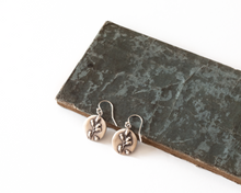 Load image into Gallery viewer, Sterling Silver Floral Earrings