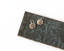 Load image into Gallery viewer, Sterling Silver Floral Earrings