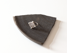 Load image into Gallery viewer, Silver Botanical Ring with Pearls