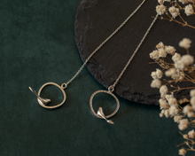 Load image into Gallery viewer, Sterling Silver Bird Threader Earrings