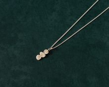 Load image into Gallery viewer, Modern Silver Pendant Necklace