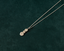 Load image into Gallery viewer, Sterling Silver Organic Shape Necklace