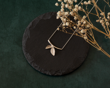 Load image into Gallery viewer, Dainty Sterling Silver Leaf Necklace