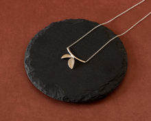 Load image into Gallery viewer, Dainty Sterling Silver Leaf Necklace
