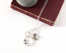 Load image into Gallery viewer, Floral Silver Necklace with Freshwater Pearls