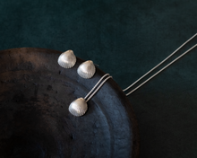 Load image into Gallery viewer, Sterling Silver Seashell Necklace