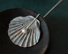 Load image into Gallery viewer, Sterling Silver Seashell Necklace