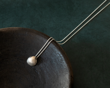 Load image into Gallery viewer, Sterling Silver Seashell Necklace