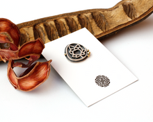 Load image into Gallery viewer, Sterling Silver Lotus Flower Pin Brooch