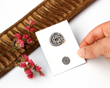 Load image into Gallery viewer, Sterling Silver Lotus Flower Pin Brooch