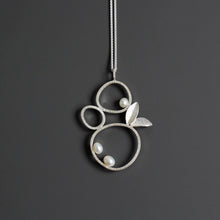 Load image into Gallery viewer, Floral Silver Necklace with Freshwater Pearls