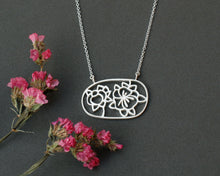 Load image into Gallery viewer, Sterling Silver Floral Necklace