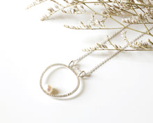 Load image into Gallery viewer, Silver Necklace with White Freshwater Pearl