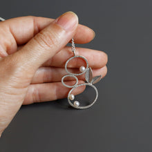 Load image into Gallery viewer, Floral Silver Necklace with Freshwater Pearls