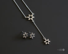 Load image into Gallery viewer, Silver Snowflake Y Necklace