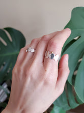 Load image into Gallery viewer, Sterling Silver Pebble Ring
