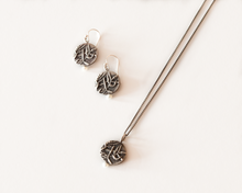 Load image into Gallery viewer, Sterling Silver Botanical Pearl Earrings
