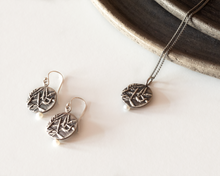 Load image into Gallery viewer, Sterling Silver Botanical Pearl Earrings
