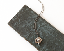 Load image into Gallery viewer, Sterling Silver Botanical Pearl Necklace
