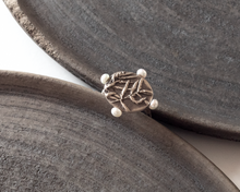 Load image into Gallery viewer, Silver Botanical Ring with Pearls
