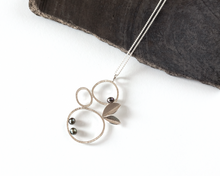 Load image into Gallery viewer, Floral Silver Necklace with Freshwater Pearls
