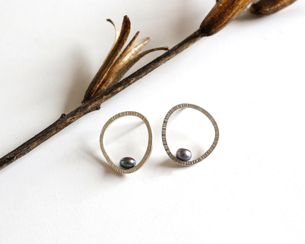 Silver & freshwater pearl stud earrings | Delicate modern earrings | Minimal textured post earrings
