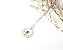 Load image into Gallery viewer, Floral Silver Necklace with Freshwater Pearl
