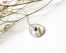 Load image into Gallery viewer, Floral Silver Necklace with Freshwater Pearl
